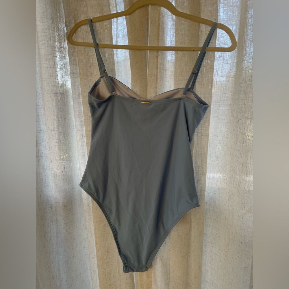 NWT RELLECIGA one piece bandeau swimsuit M